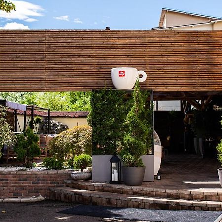 Hotel Brilliant Meses Zalau Bagian luar foto